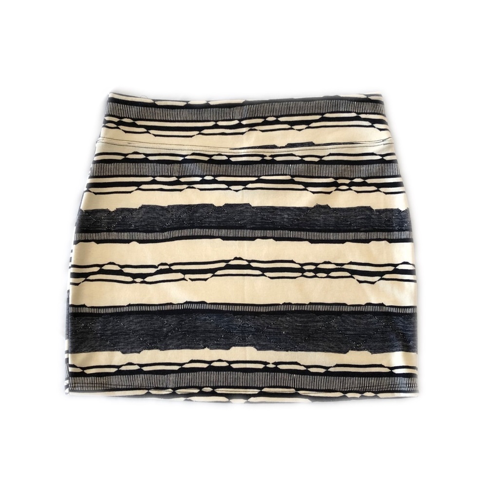 Silence and Noise Patterned Mini Bodycon Skirt